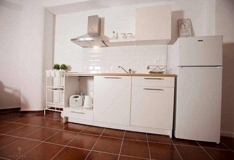 פנסיון Zennova 31 Kallithea Blue Paradise