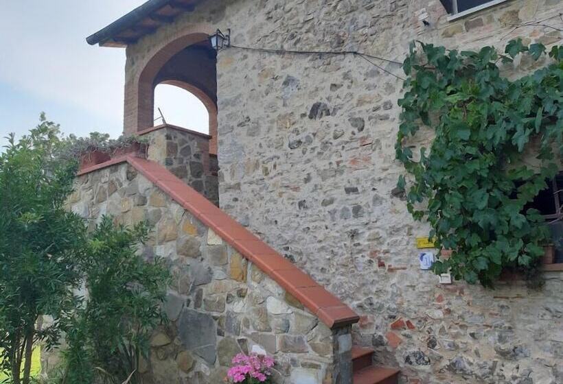 교외 호텔 Agriturismo Capannacce