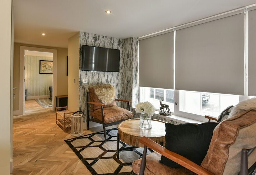 The Seafield Arms Hotel Cullen – Self Catering