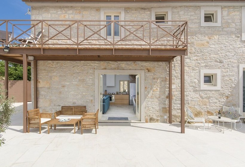 Beautiful Stone Villa With Swimming Pool In Idyllic And Peaceful Surroundings