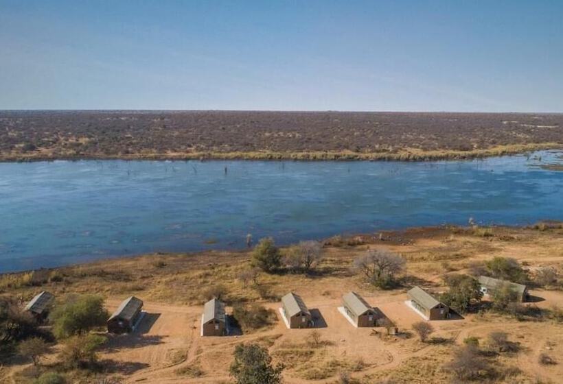 צימר Explorers Little Mongena Tented Camp