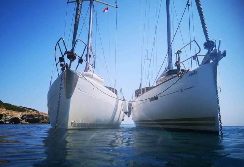 ホテル Sailing Yacht By Owner, Holidays To Greek Islands