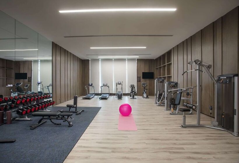 Отель Wyndham Zhangshu
