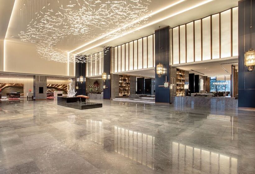 Отель Wyndham Zhangshu