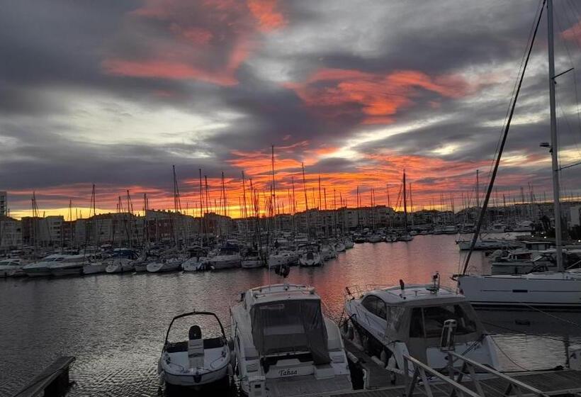 هتل Cap Saint Martin Marina