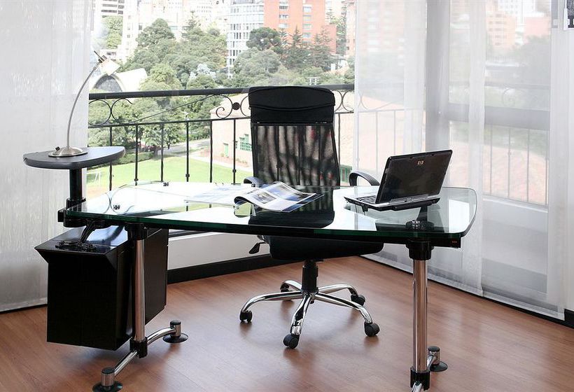 هتل Celebrities Suites