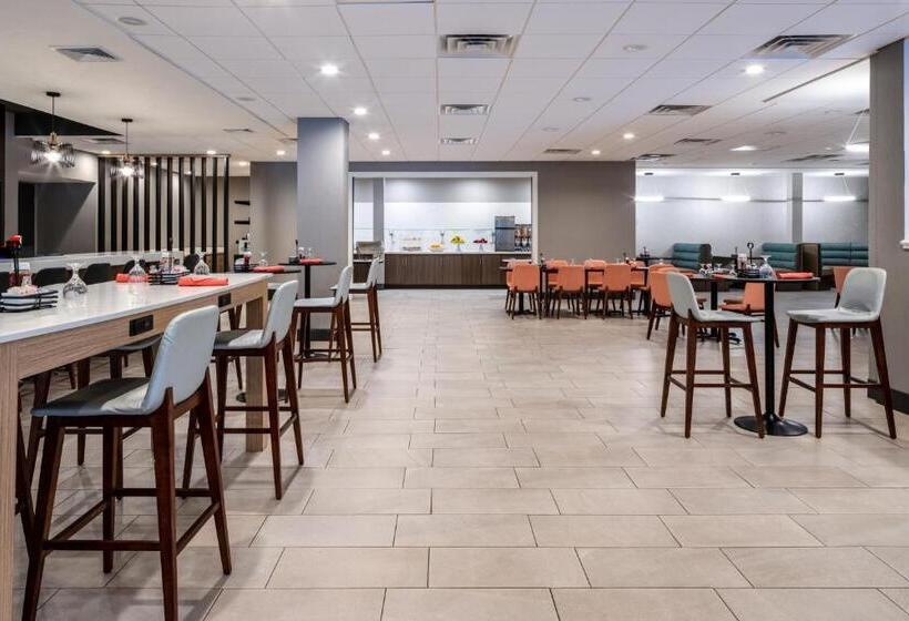 فندق Holiday Inn Poughkeepsie, An Ihg