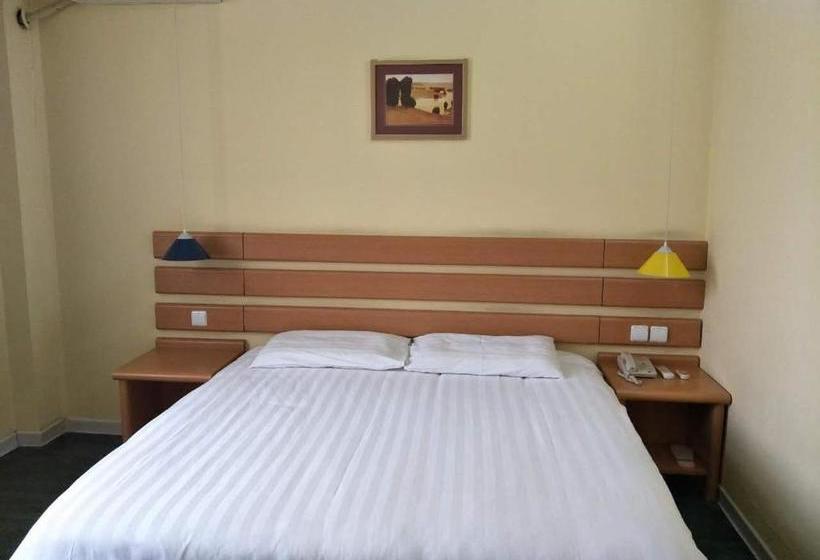 호텔 Home Inn Shanghai East Nanjing Road The Bund Centre