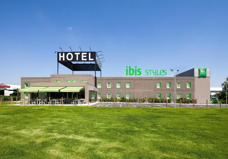 فندق Ibis Styles Lleida Torrefarrera