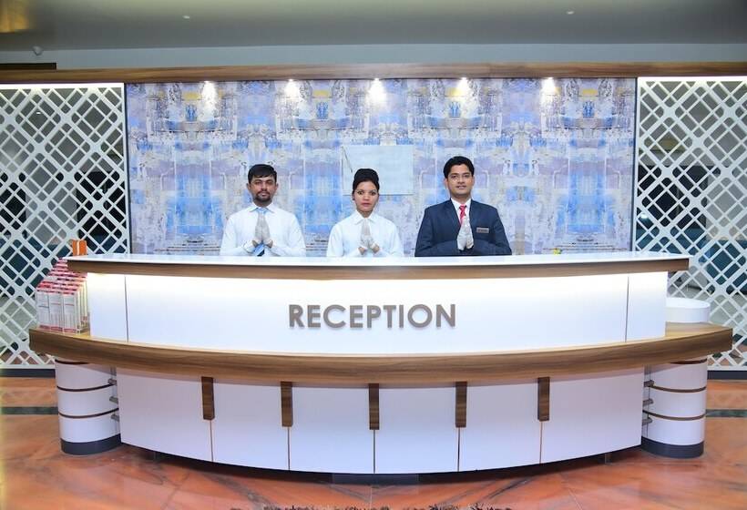 فندق Lion Lords Inn Rajula