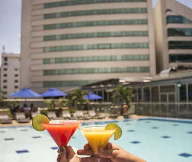 هتل San Fernando Plaza