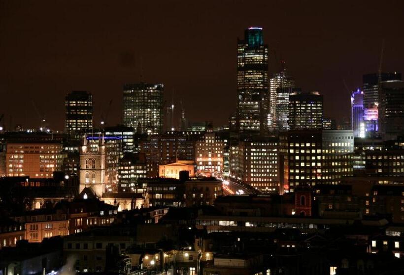 Marlin Aldgate Tower Bridge