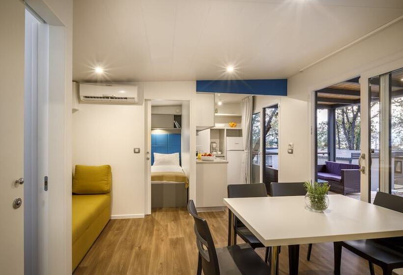 هتل Aminess Style Glamping Villas & Holiday Homes Atea