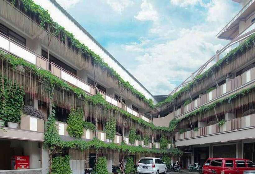هتل Lestari Near Lippo Plaza Mall Jember