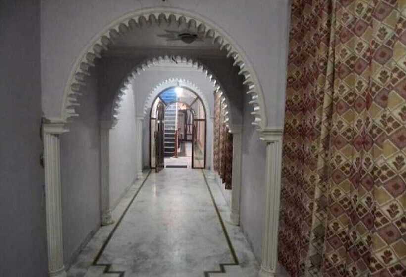 فندق Rathore Lodge & Restaurant