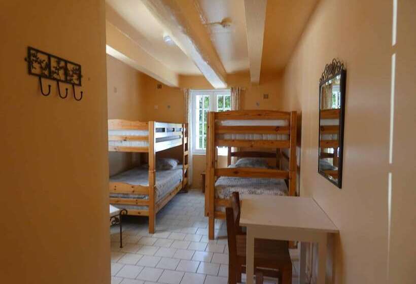 بنسيون Le Mas Du Sillot