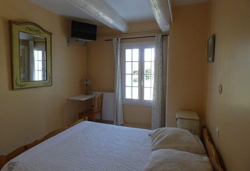 פנסיון Le Mas Du Sillot