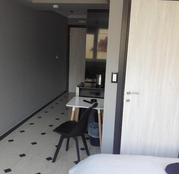פנסיון Pietra Mare Suites