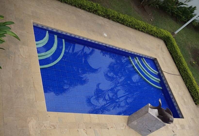 هتل Boutique Villa Casuarinas