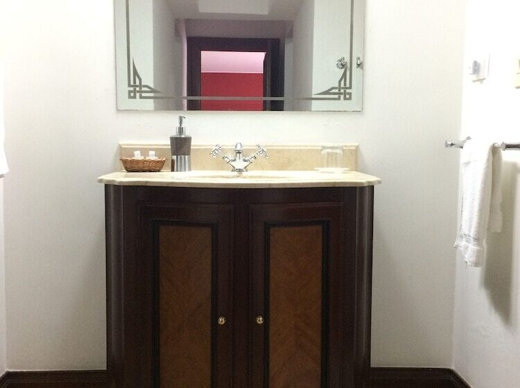 هتل Boutique Villa Casuarinas