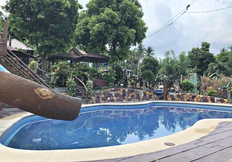 酒店 Mt. Maculot View Resort