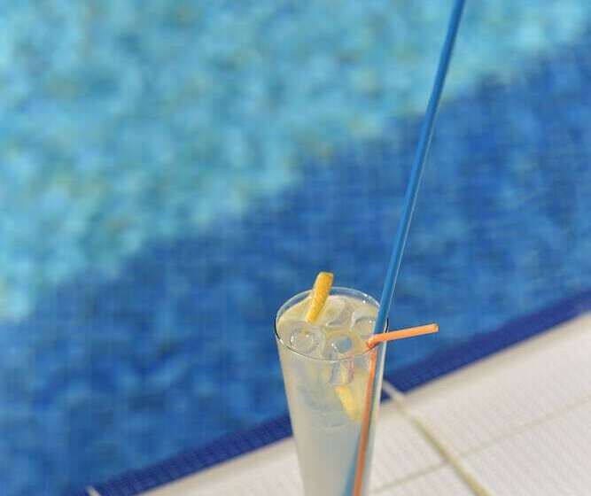 هتل Okeanis Golden Resort