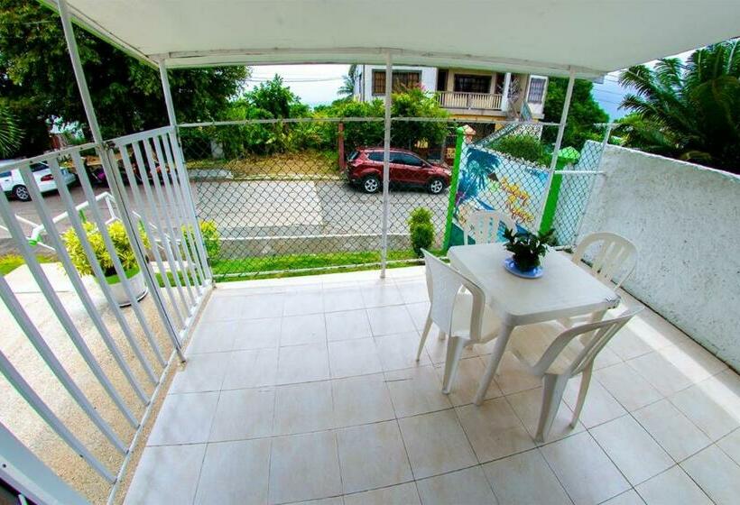 هتل Posada Caribbean Refuge