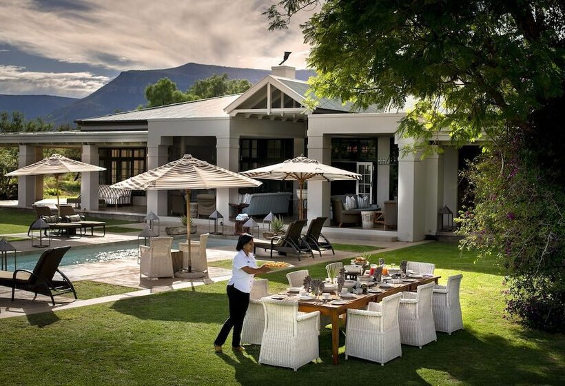 בית מלון כפרי Samara Karoo Reserve