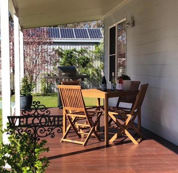 مبيت وإفطار Rosewood Cottage