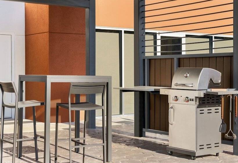 בית מלון כפרי Candlewood Suites   Lexington   Medical District, An Ihg