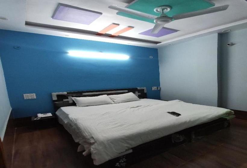 فندق Oyo 80778  Sajan