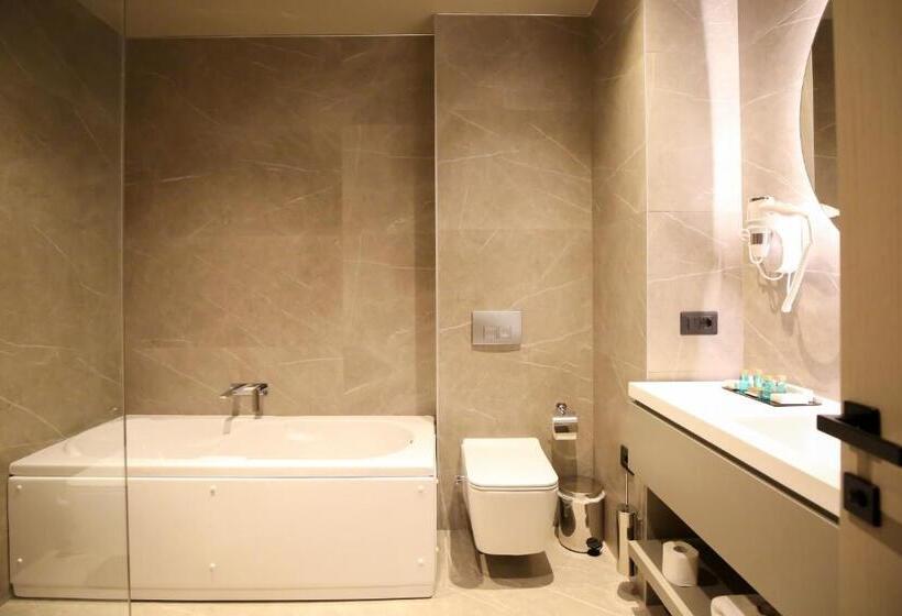 בית מלון כפרי The Central View Boutique