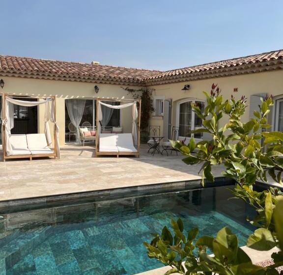 住宿加早餐  La Bastide Du Rocher Boutique Hôtel & Spa