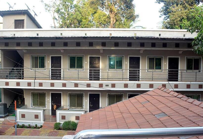 בית מלון כפרי Patel Cottage Beach Road Alibag