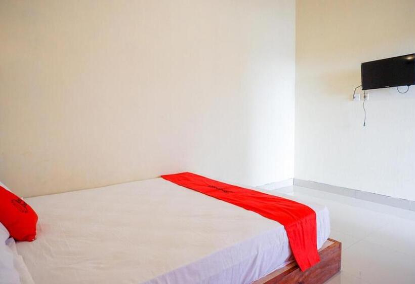 هتل Reddoorz Near Candi Cetho Karanganyar
