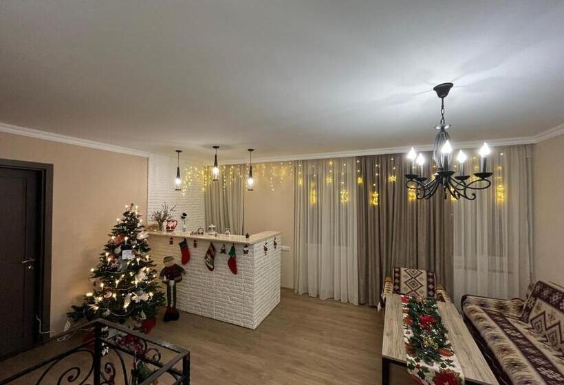 پانسیون House 54