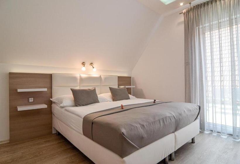 پانسیون Residence Malva