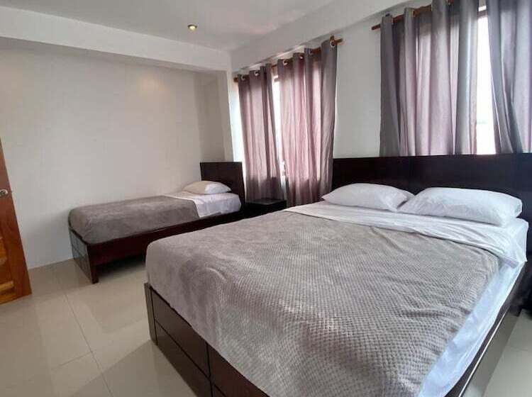 تختخواب و صبحانه Black Pearl