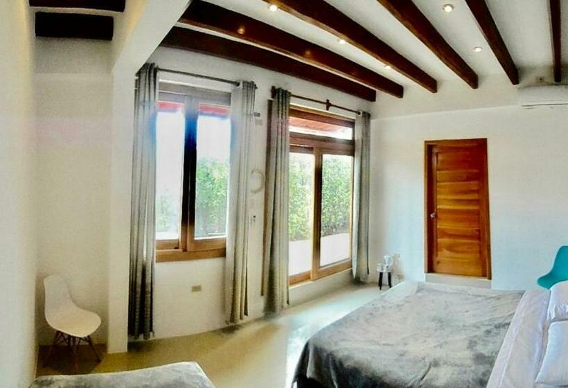 تختخواب و صبحانه Black Pearl