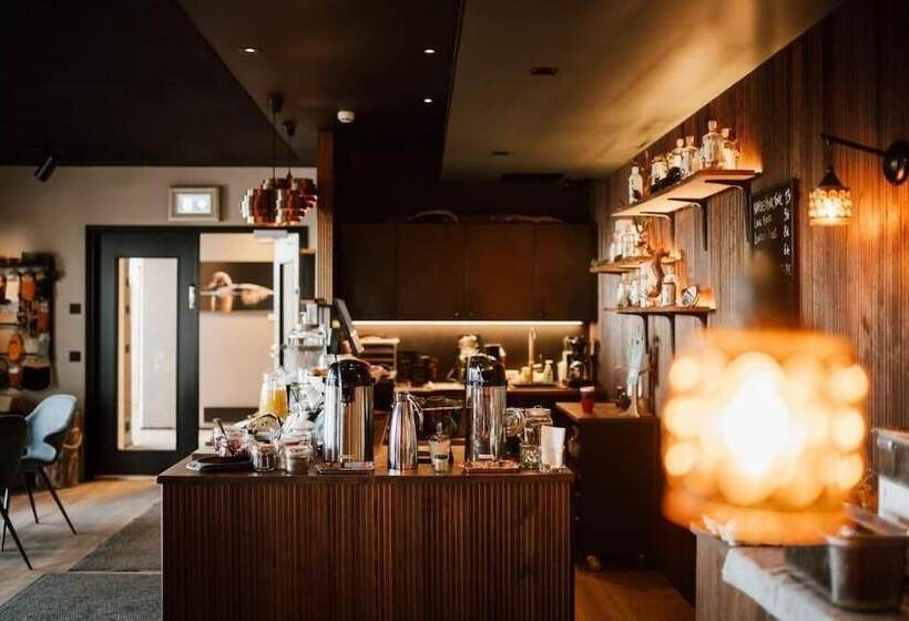 Haltia Lake Lodge Nature Boutique Hotel & Glamping