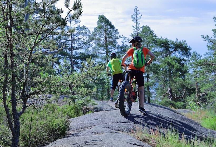 Haltia Lake Lodge Nature Boutique Hotel & Glamping