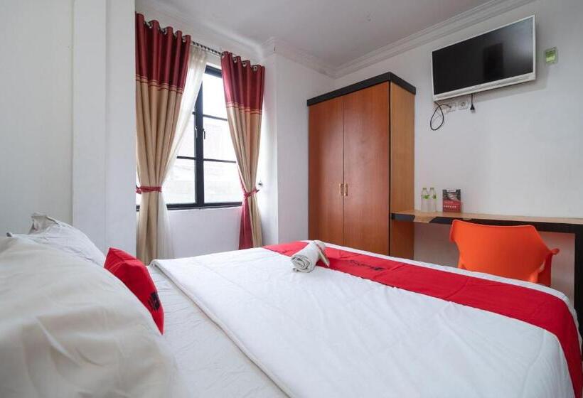 هتل Reddoorz Near Rsia Andini Pekanbaru