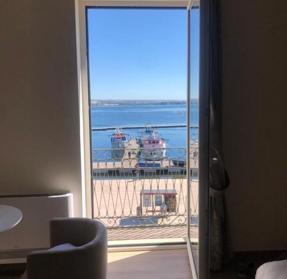 פנסיון A Mare Exclusive Rooms & Suites