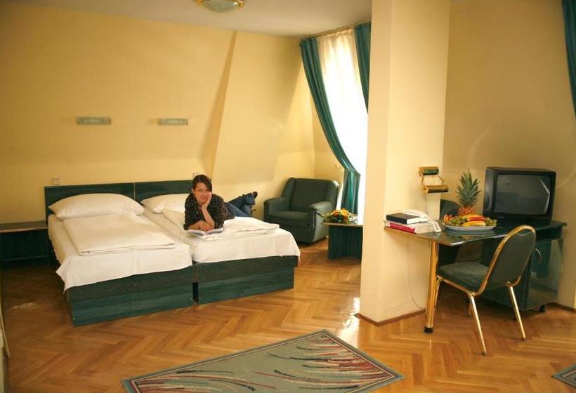 ホテル Bara Budapest