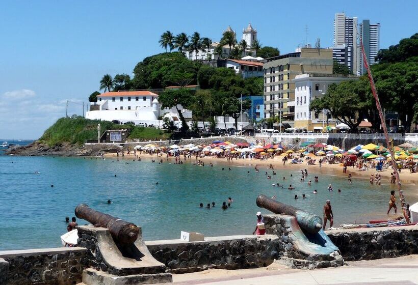 هتل Casa Do Amarelindo