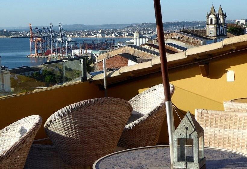 هتل Casa Do Amarelindo