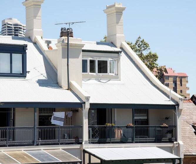 בית מלון כפרי Challis Potts Point