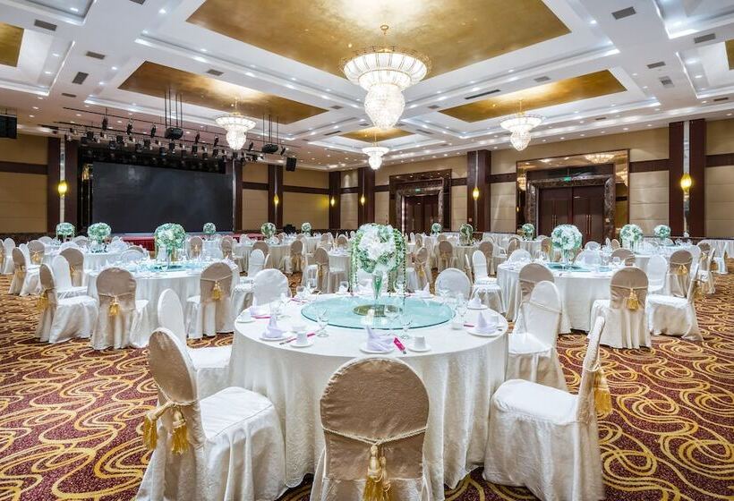 هتل Crowne Plaza Yantai Sea View, An Ihg