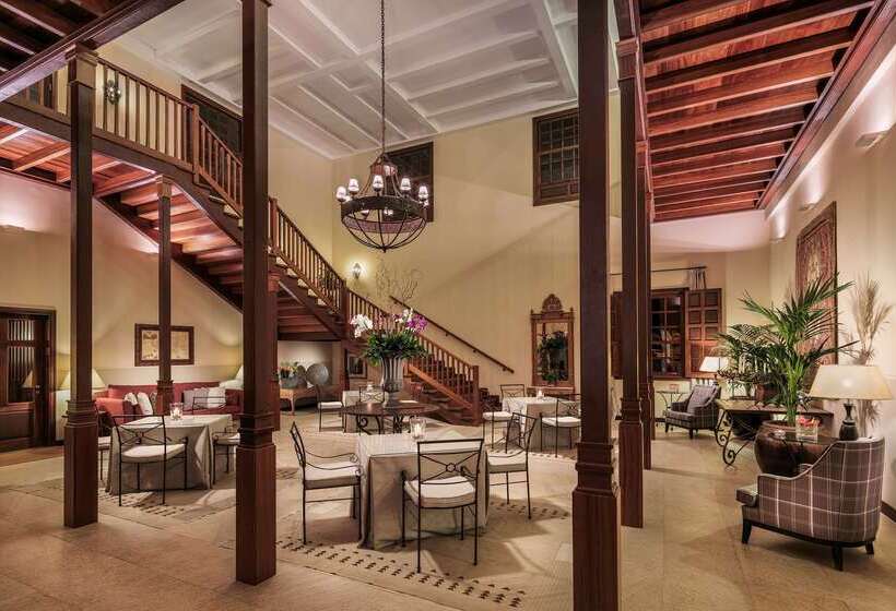 ホテル Hacienda del Conde Meliá Collection Golf & Spa