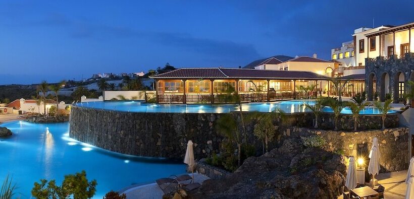 ホテル Hacienda del Conde Meliá Collection Golf & Spa